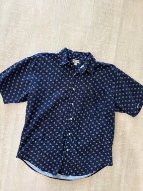 Bugle Boy Navy Short-Sleeve Button-Down with White Micro-Pattern Large